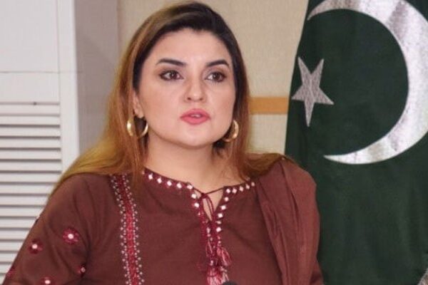 کھانے اور چائے پر بلانا بھی ہراساں کرنے میں شامل ہے: کشمالہ طارق