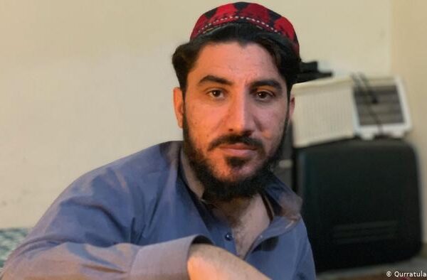منظور پشتین نے آئین کو نامکمل کہا تھا
