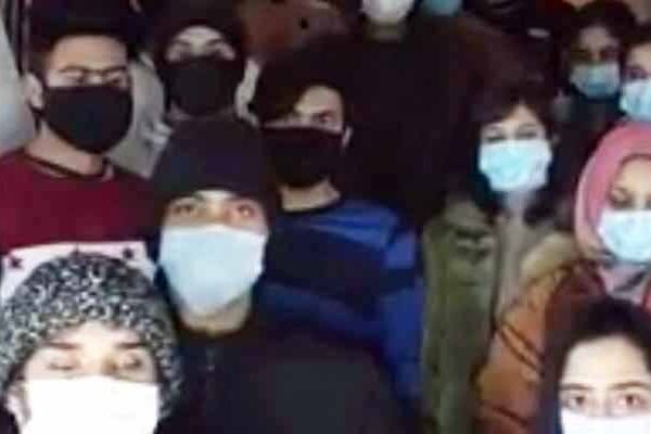 اپوزیشن نے چین میں پھنسے پاکستانیوں کی وطن واپسی کا مطالبہ کر دیا