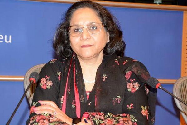 پاکستان میں کورونا وائرس کے علاج کی سہولتیں نہیں، طلبہ کو نہ نکلا جائے: نغمانہ ہاشمی