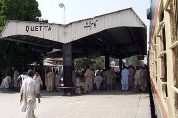 وزیر ریلوے کا کوئٹہ سے تفتان کے درمیان ریل سروس معطل کرنے کا اعلان