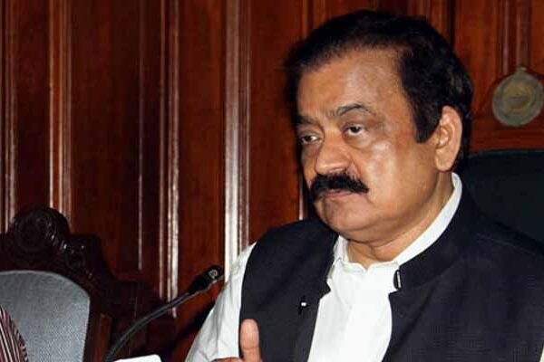نواز شریف کی بیماری پر اعتراض بے بنیاد، کلثوم نواز پر بھی گھٹیا پروپیگنڈا کیا گیا