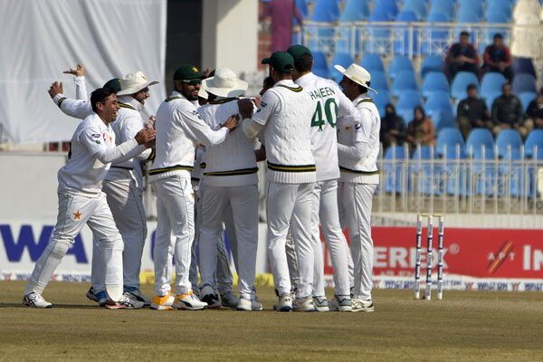 پنڈی ٹیسٹ میں پاکستان نے بنگلا دیش کو اننگز اور 44 رنز سے شکست دیدی
