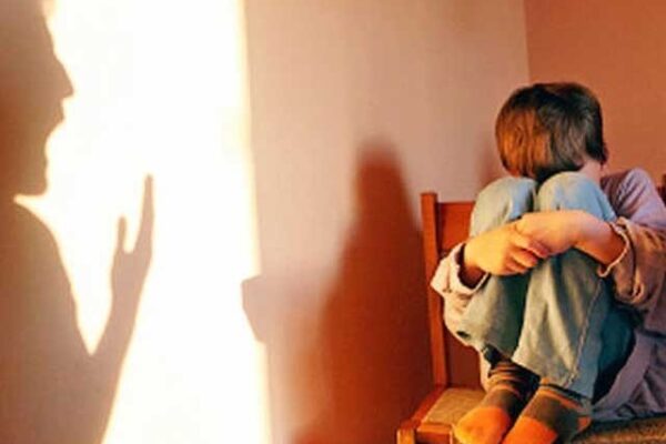 اسلام آباد ہائی کورٹ نے اسکولوں میں بچوں پر تشدد پر پابندی لگا دی