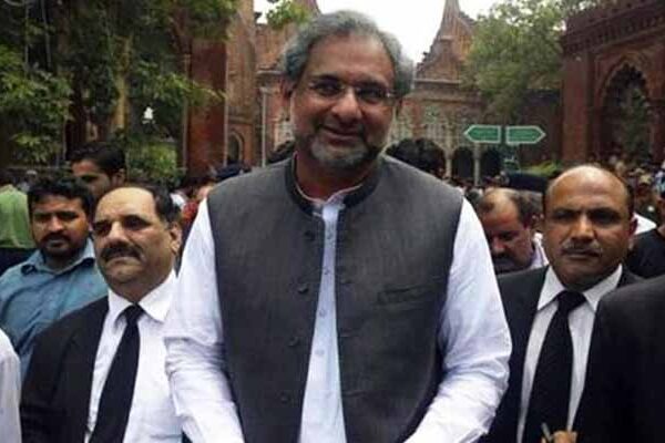 عوام کا پیسہ اے ٹی ایم کھا گئی: شاہد خاقان عباسی