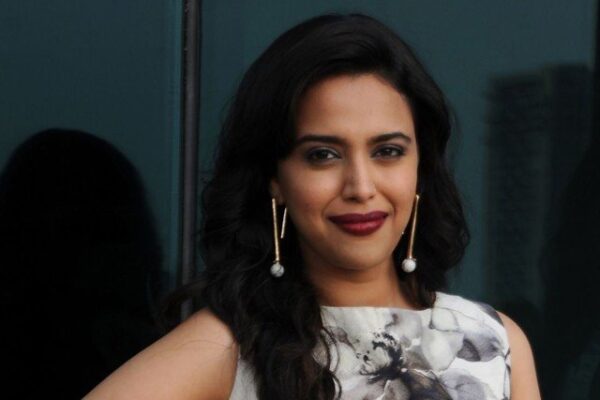 مسلمانوں کے حق میں بولنا سوارا بھاسکر کو مہنگا پڑ گیا