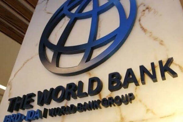 ورلڈ بینک نے 75 کروڑ ڈالر کے قرض کی منظوری مؤخر کر دی
