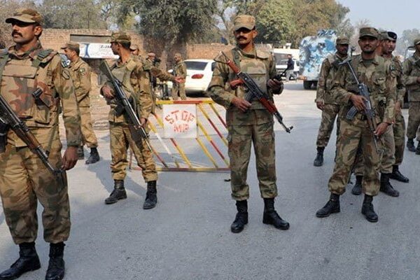 کورونا وائرس کے مریضوں میں مسلسل اضافے کے بعد ملک بھر میں فوج تعینات