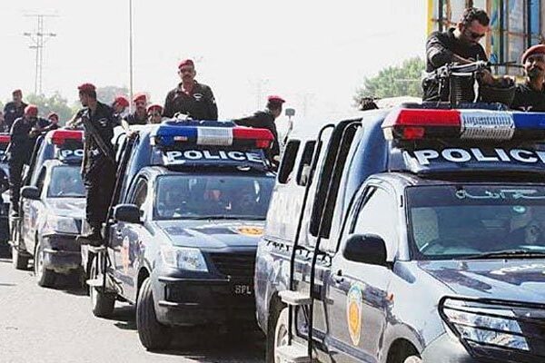باجماعت نماز پر پابندی، کراچی میں پولیس نے مساجد کو نوٹس دے دیئے
