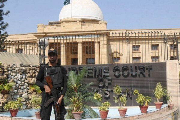 ہر دور کے سلطان نے ستم یہ بھی کیا ہے