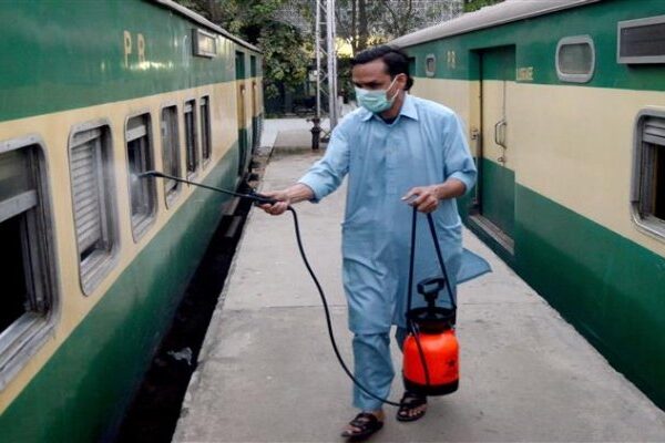 کورونا: پاکستان ریلوے کا مزید 22 ٹرینیں بند کرنے کا اعلان