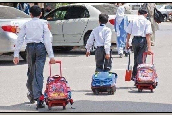 سندھ میں تعلیمی کیلنڈر کی اچانک تبدیلی سے 2 بڑے بحران پیدا