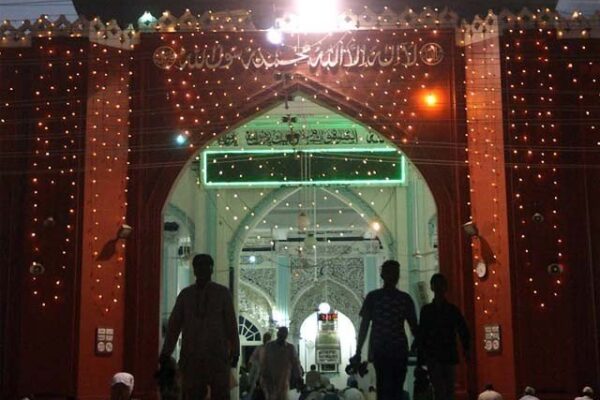 شب معراج آج رات منائی جائے گی، مساجد میں اجتماعات نہیں ہونگے
