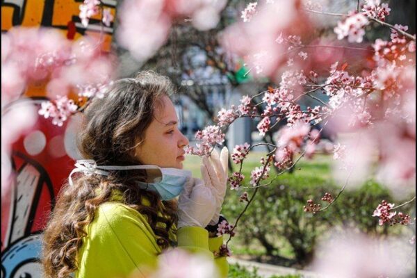 سونگھنے کی حس کا اچانک خاتمہ کورونا وائرس کی وجہ سے بھی ہو سکتا ہے، ماہرین