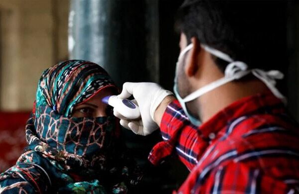 کورونا سے مزید 5 جاں بحق، پاکستان میں ہلاکتوں کی تعداد 33 اور مجموعی کیسز 2360 ہوگئے