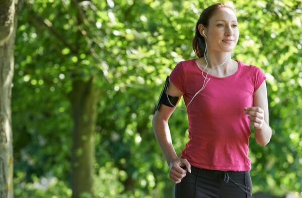 کورونا وائرس: تازہ ہوا میں ورزش صحت کے لیے اچھی یا خطرناک؟