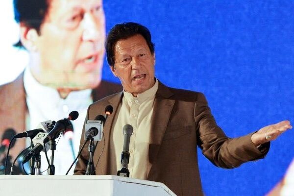 پاکستان میں کورونا وائرس کی وبا بڑھنی ہے: وزیراعظم عمران خان