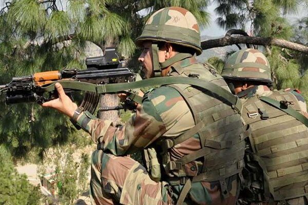 بھارتی فوج کی ایل او سی پر بلااشتعال فائرنگ، پاک فوج کا جوان اور دو خواتین شہید