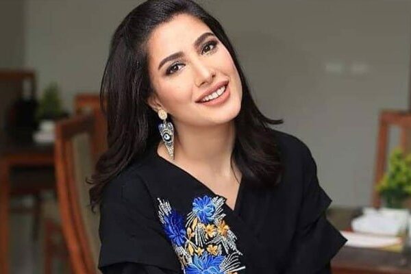 مہوش حیات نے بالی وڈ میں کام نہ کرنے کی وجہ بتا دی