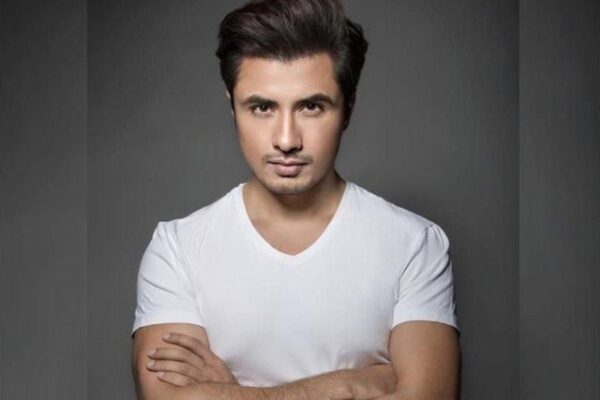 دکھی انسانیت کی خدمت کے لیے علی ظفر بھی میدان میں آ گئے