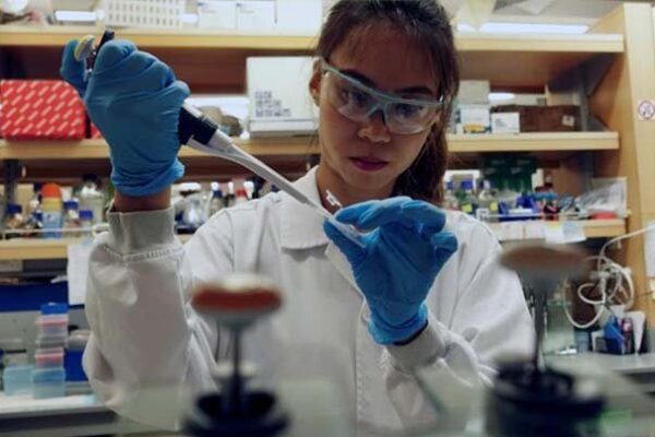 کورونا کی ویکسین اگر بن گئی تو کس ملک کو سب سے پہلے ملے گی؟