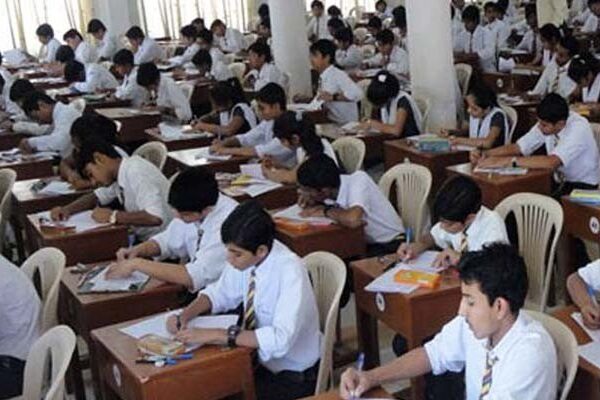 تعلیمی ادارے 15 جولائی تک بند، اس سال بورڈ کے امتحانات نہیں ہوں گے