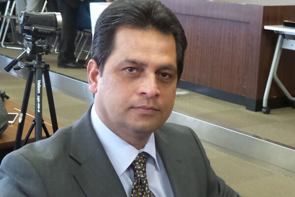ہشت صفات شخصیت ناصر ناکاگاوا