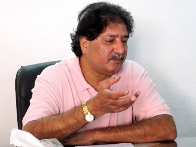 Sarfraz Nawaz