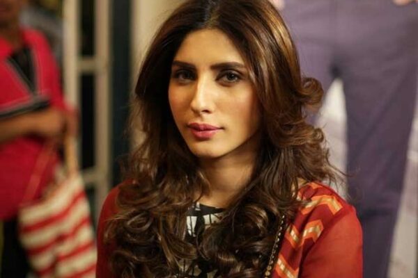 اداکارہ عظمیٰ خان کو ہراساں کیے جانے کی ویڈیو وائرل