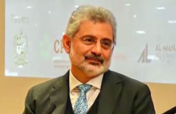 جسٹس فائز عیسیٰ کی اہلیہ جائیدادوں سے متعلق سپریم کورٹ کو وضاحت دینے کیلئے تیار