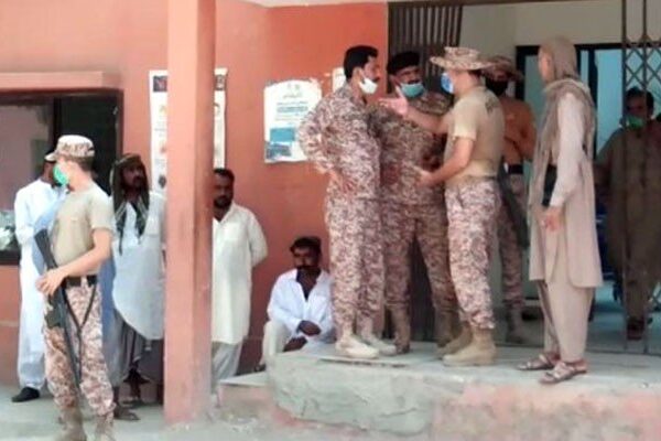 کراچی میں احساس پروگرام کے مرکز پر حملے کا مقدمہ درج
