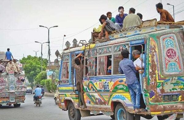 کراچی سمیت سندھ بھر میں اندرون شہر پبلک ٹرانسپورٹ چلانے کی اجازت