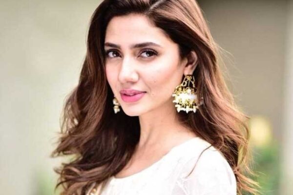 کبھی رنگ گورا کرنے والی مصنوعات کی حمایت نہیں کی، ماہرہ خان