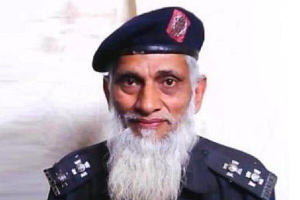 اسٹاک ایکسچینج حملے میں شہید پولیس سب انسپکٹر محمد شاہد سپرد خاک