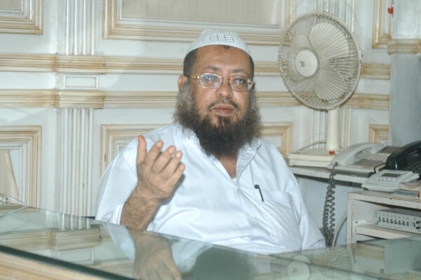 پیٹرولیم قیمتوں میں کمی کے فوائد سے عوام محروم ہیں، مفتی محمد نعیم