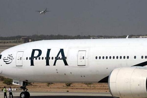 پی آئی اے کا مشتبہ لائسنس رکھنے والے تمام پائلٹس کو گراؤنڈ کرنے کا فیصلہ