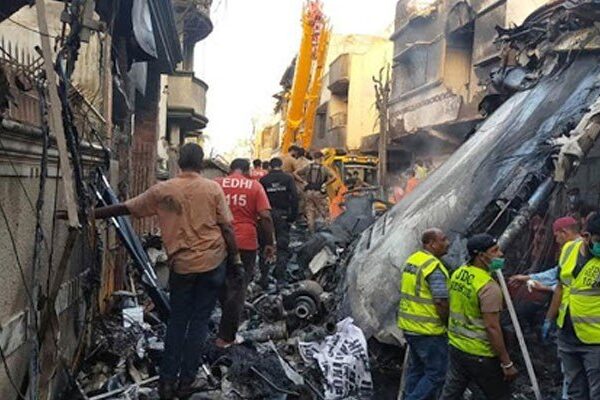طیارہ حادثہ: جہاز کے کپتان نے ائیر ٹریفک کنٹرولر کی ہدایات پر عمل نہیں کیا، رپورٹ جاری