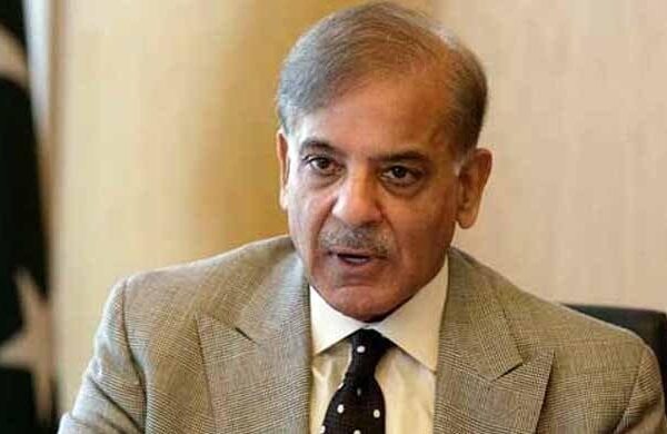 پیٹرولیم قیمتوں میں اضافہ چینی اسکینڈل پارٹ ٹو ہے: اپوزیشن لیڈر