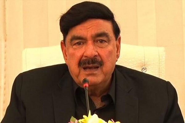 کورونا میں مبتلا وزیر ریلوے شیخ رشید کی طبیعت ناساز، اسپتال میں داخل