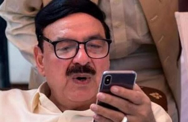 وزیر ریلوے شیخ رشید بھی کورونا وائرس کا شکار ہو گئے