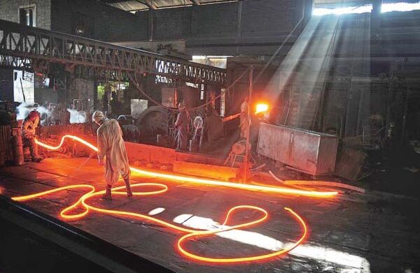 اسٹیل ملز کے لاشے کو سب نے کاندھا دیا اَب دفن حکومت کرے گی