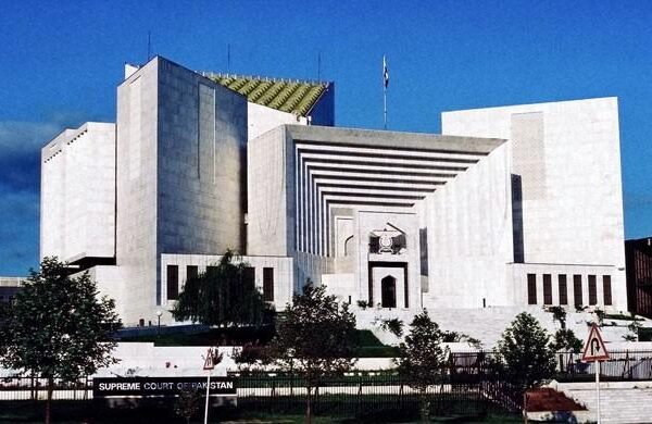 سپریم کورٹ نے ہفتہ اور اتوار کو مارکیٹیں کھولنے کا حکم واپس لے لیا