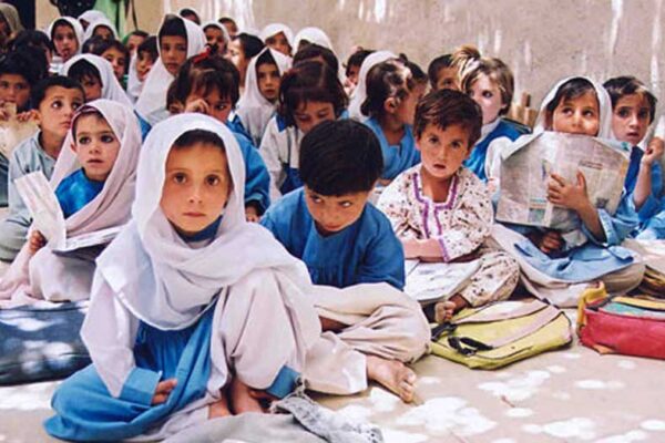 پاکستان میں تعلیم برائے فروخت کیوں