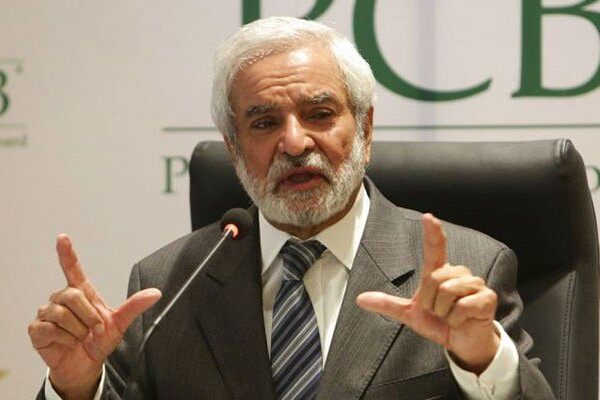 احسان مانی ملکی فرسٹ کلاس کرکٹ میں غیرملکی کرکٹرز کو کھیلتا دیکھنے کے خواہشمند