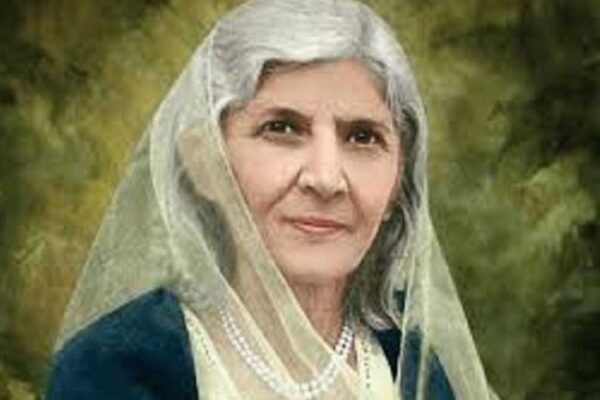 مادر ملت محترمہ فاطمہ جناح کی 53 ویں برسی آج منائی جا رہی ہے