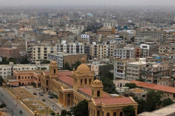 کراچی کی آواز، ہمیں تو اپنوں نے لوٹا!