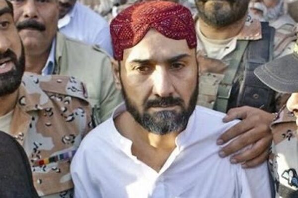 لیاری گینگ وار کے سرغنہ عزیر بلوچ پر فردِ جرم عائد