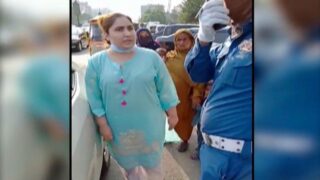 Woman Threatens Traffic Warden