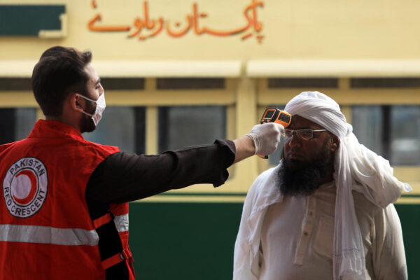 ملک میں آج اب تک کورونا سے مزید 9 ہلاکتیں، 399 نئے کیسز رپورٹ