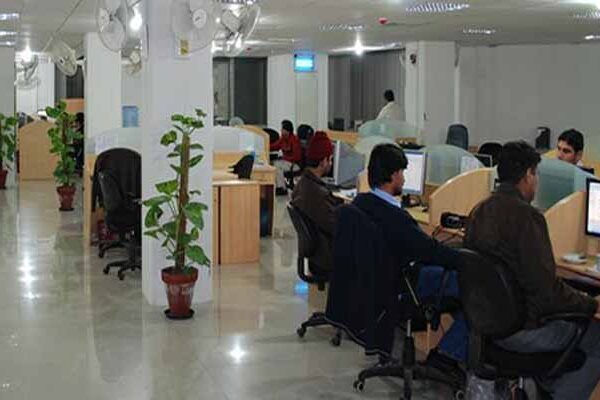 پنجاب حکومت کے سرکاری دفاتر آج سے پورے عملے کے ساتھ کام کریں گے